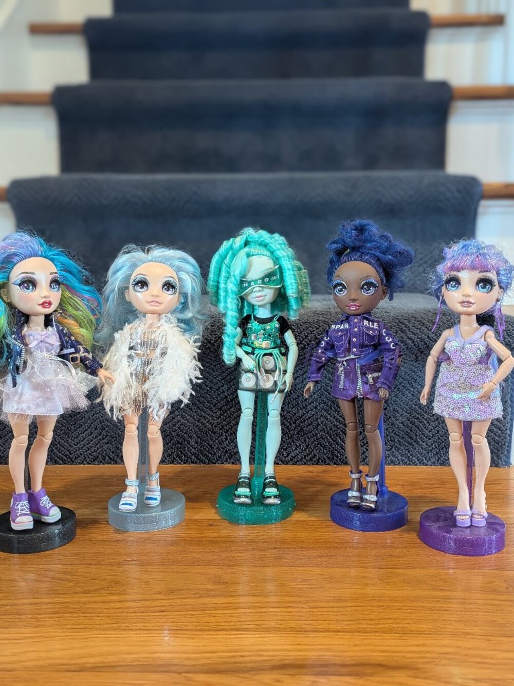 Rainbow High  5-Doll Lot with Clear Acrylic Closet, Stands, & Accesories